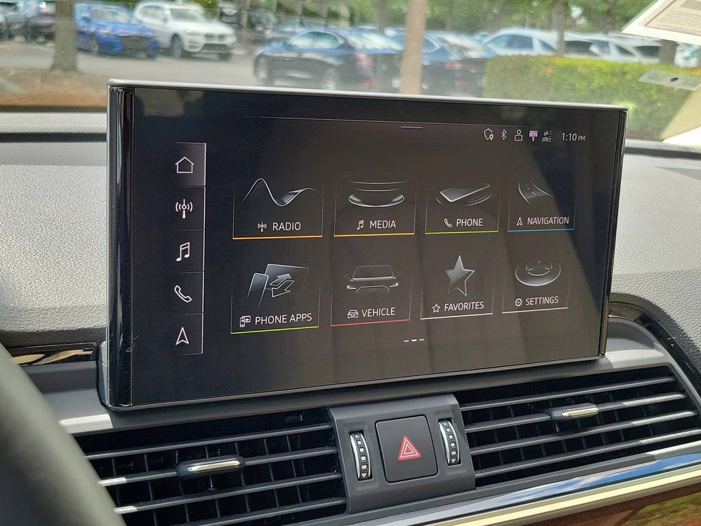 2021 Glacier White Metallic Audi Q5 Premium AWD SUV