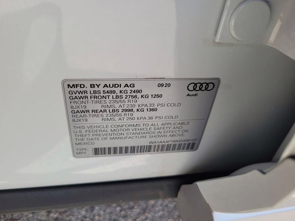 2021 Glacier White Metallic Audi Q5 Premium AWD SUV