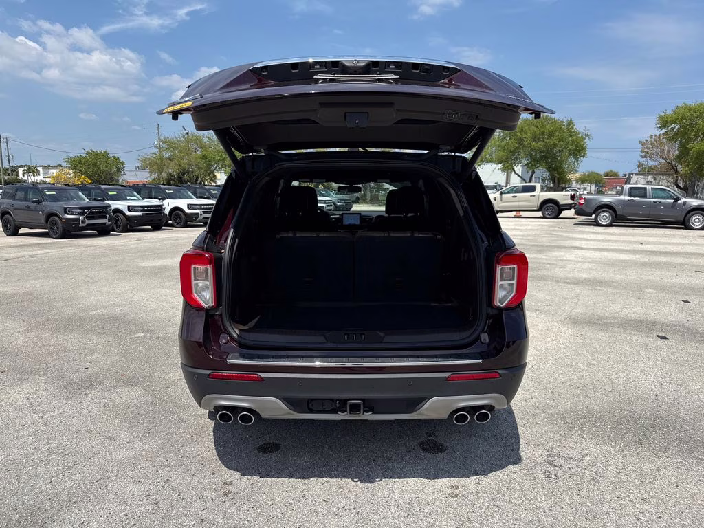 2023 Jewel Red Metallic Tinted Clearcoat Ford Explorer King Ranch 4X4 SUV