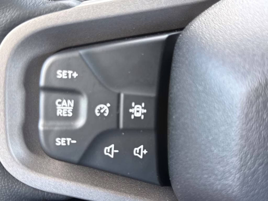 2026 Avalanche Gray Ford Bronco Outer Banks 4X4 SUV