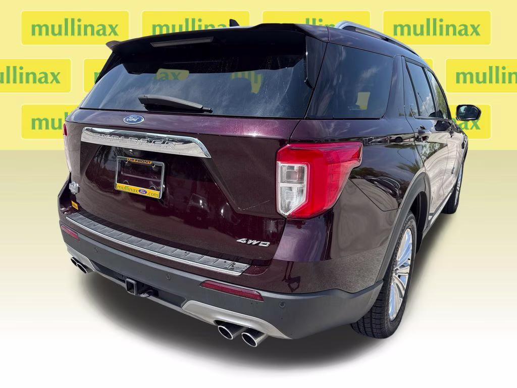 2023 Jewel Red Metallic Tinted Clearcoat Ford Explorer King Ranch 4X4 SUV