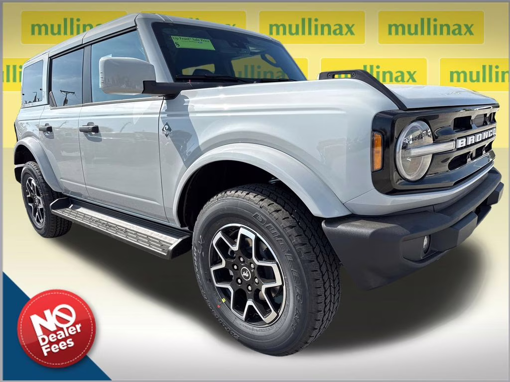 2026 Avalanche Gray Ford Bronco Outer Banks 4X4 SUV