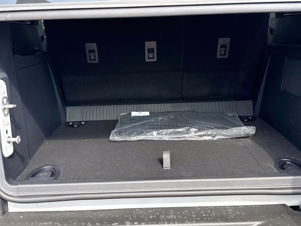 2026 Avalanche Gray Ford Bronco Outer Banks 4X4 SUV