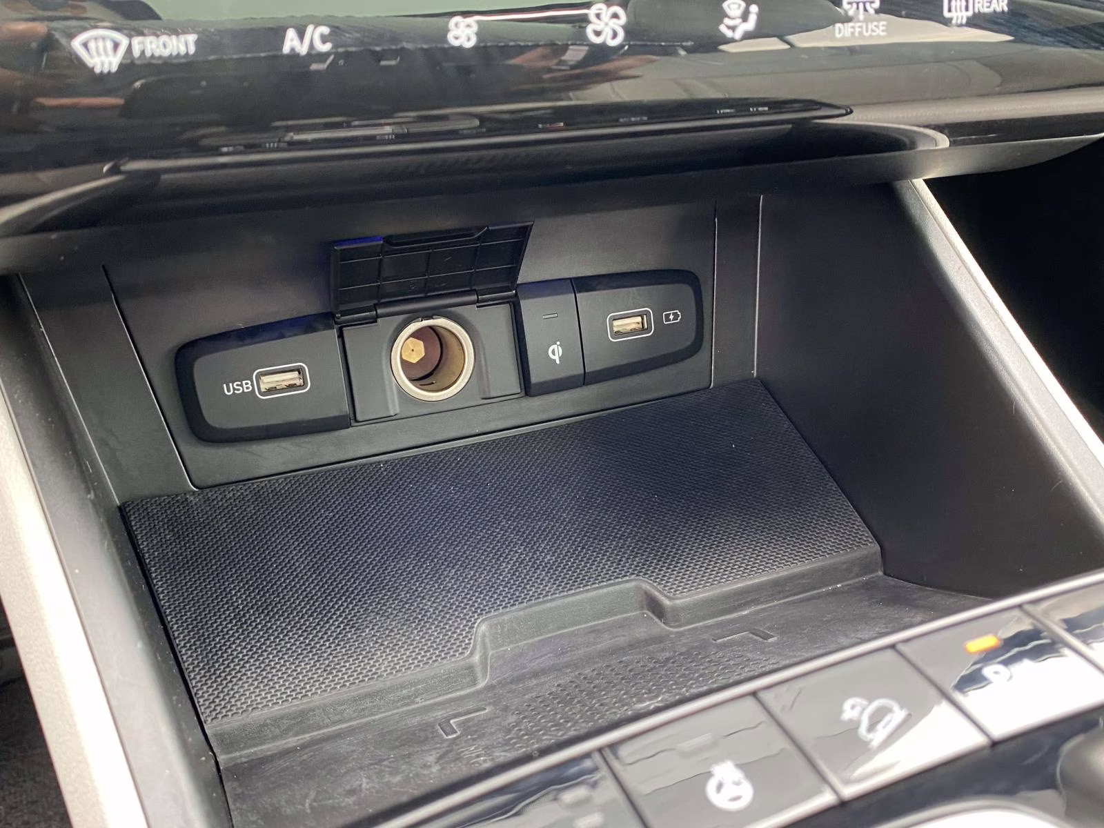 2022 Quartz White Hyundai Tucson Limited FWD SUV