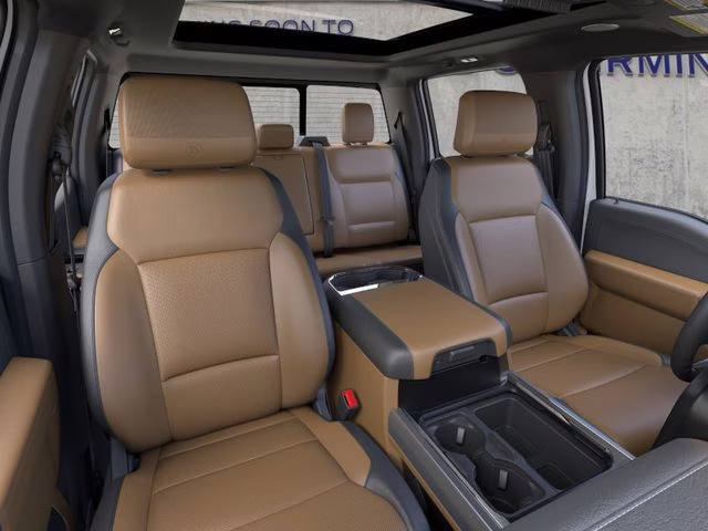 2026 White Ford Super Duty F-250 SRW Lariat 4X4 Truck