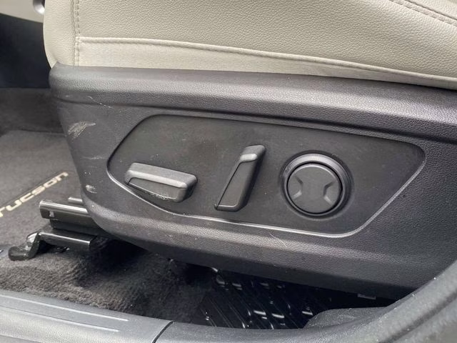 2022 Quartz White Hyundai Tucson Limited FWD SUV