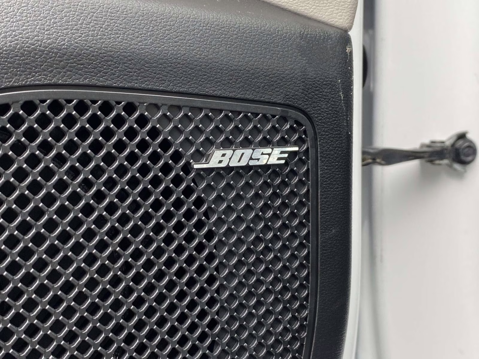 2022 Quartz White Hyundai Tucson Limited FWD SUV