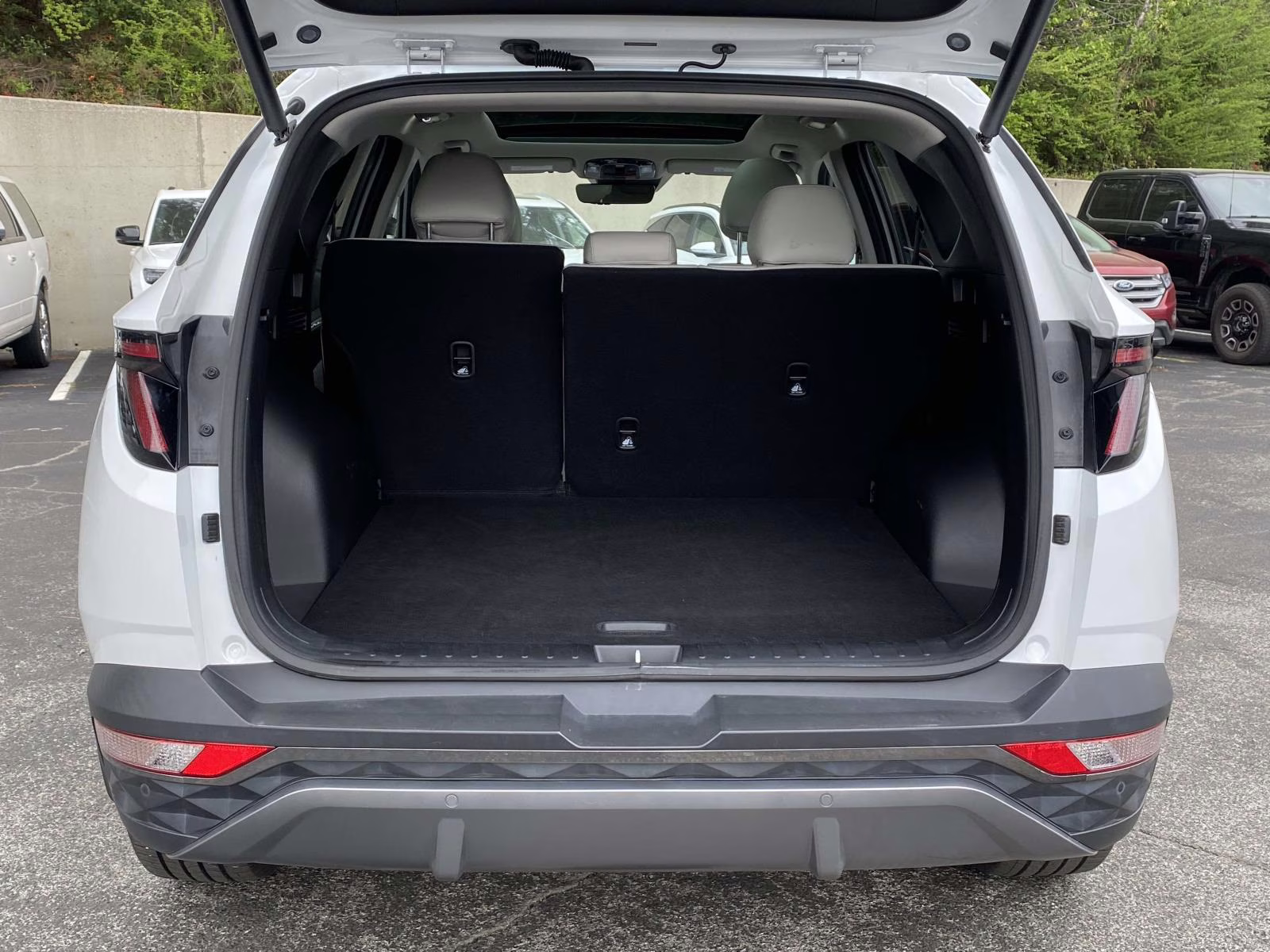 2022 Quartz White Hyundai Tucson Limited FWD SUV