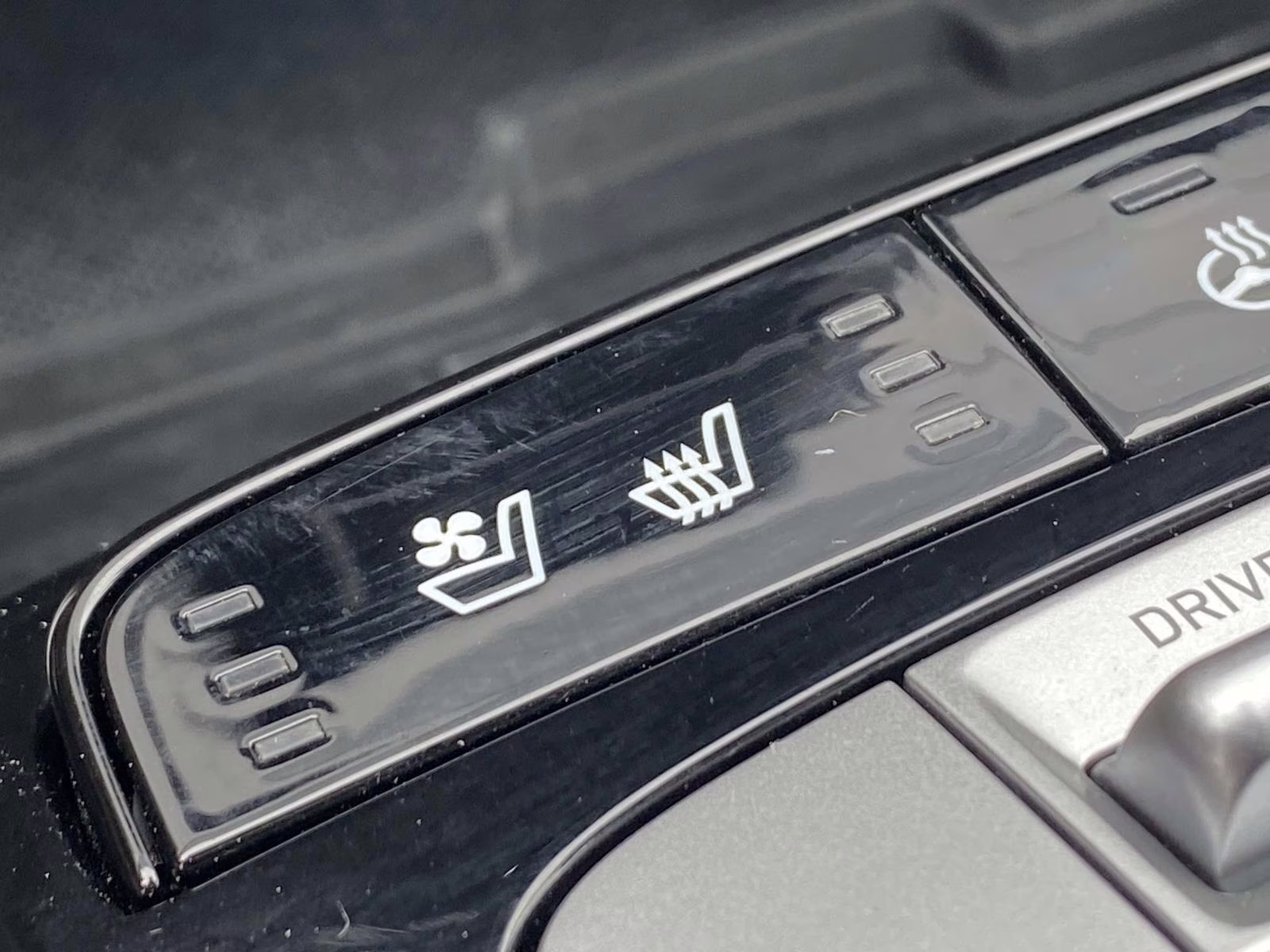 2022 Quartz White Hyundai Tucson Limited FWD SUV