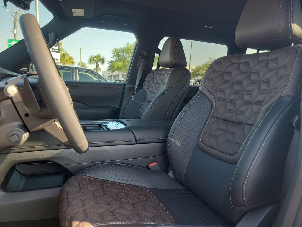 2026 Alpine Metallic Nissan Armada Platinum Reserve 4X4 SUV