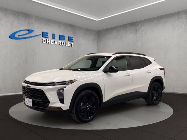 2025 Summit White Chevrolet Trax ACTIV FWD SUV