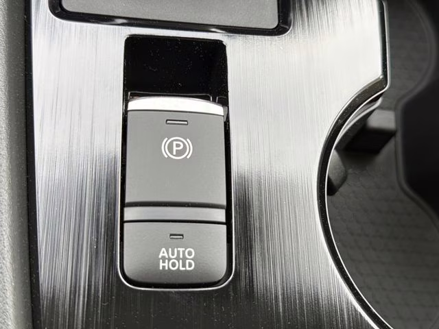 2026 Everest White Pearl Tricoat Nissan Rogue Dark Armor AWD SUV