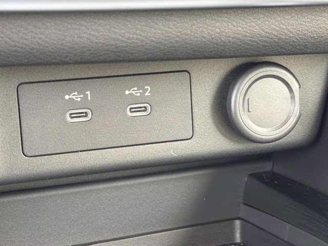 2026 Everest White Pearl Tricoat Nissan Rogue Dark Armor AWD SUV