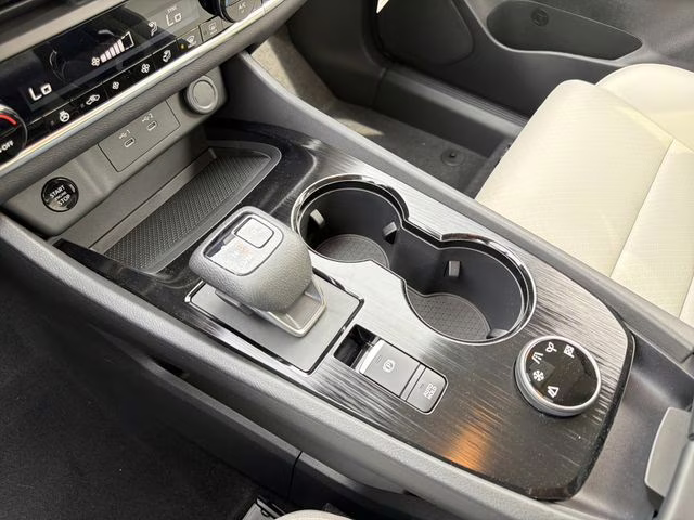 2026 Everest White Pearl Tricoat Nissan Rogue Dark Armor AWD SUV