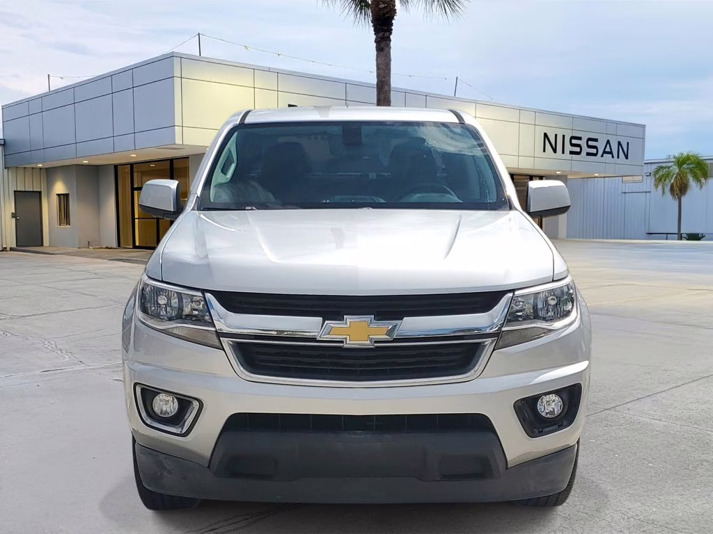 2015 Silver Ice Metallic Chevrolet Colorado LT RWD Truck