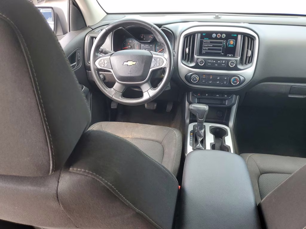 2015 Silver Ice Metallic Chevrolet Colorado LT RWD Truck