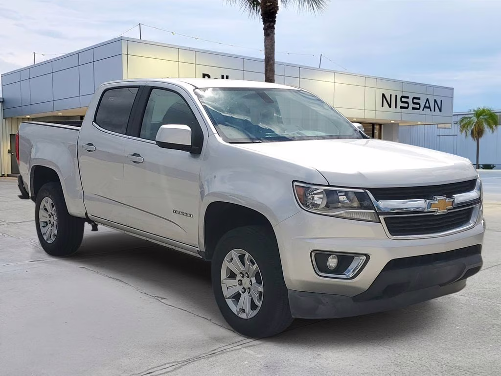 2015 Silver Ice Metallic Chevrolet Colorado LT RWD Truck