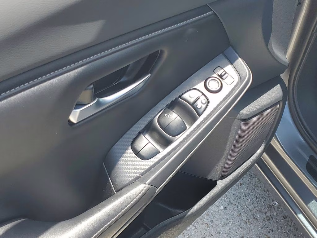 2022 Gun Metallic Nissan Sentra SV FWD Sedan
