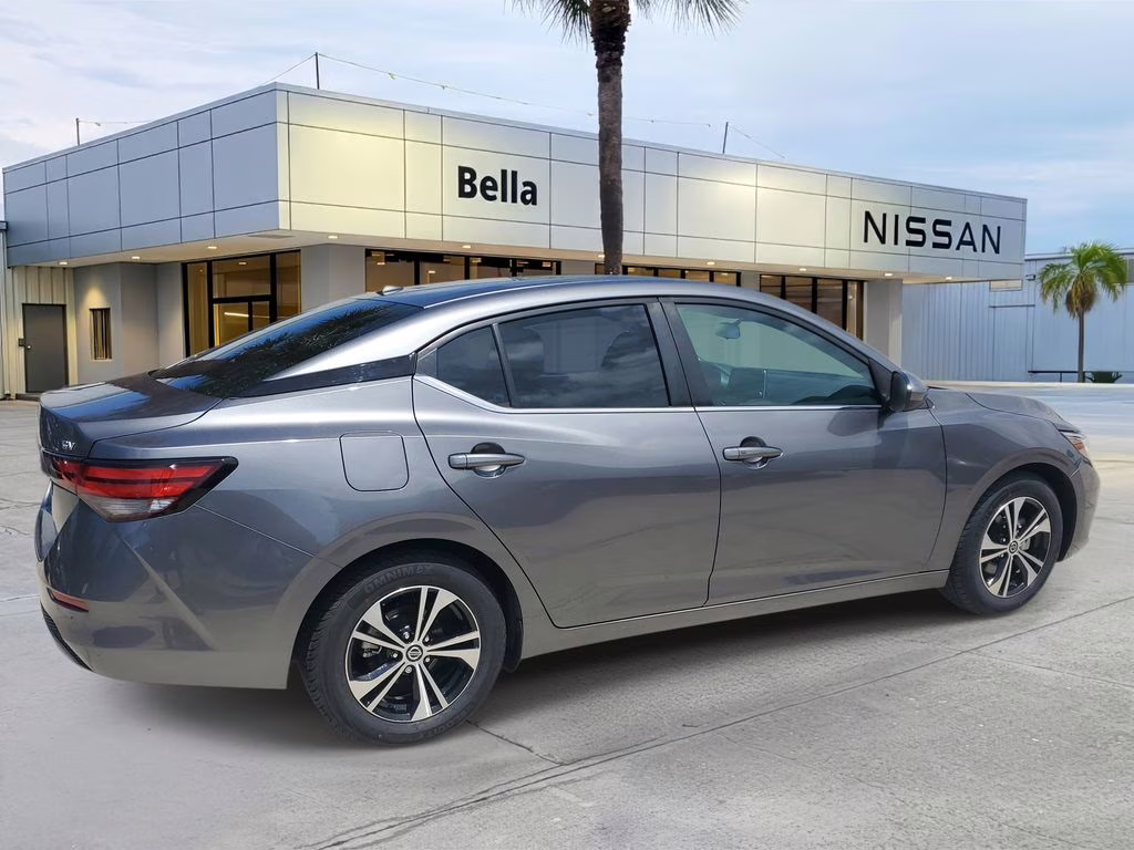 2022 Gun Metallic Nissan Sentra SV FWD Sedan
