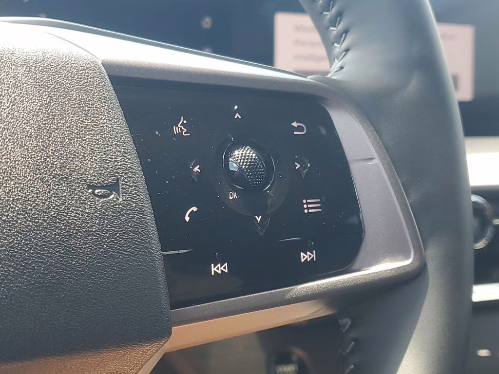 2025 Everest White Pearl Tricoat Nissan Murano SV FWD SUV