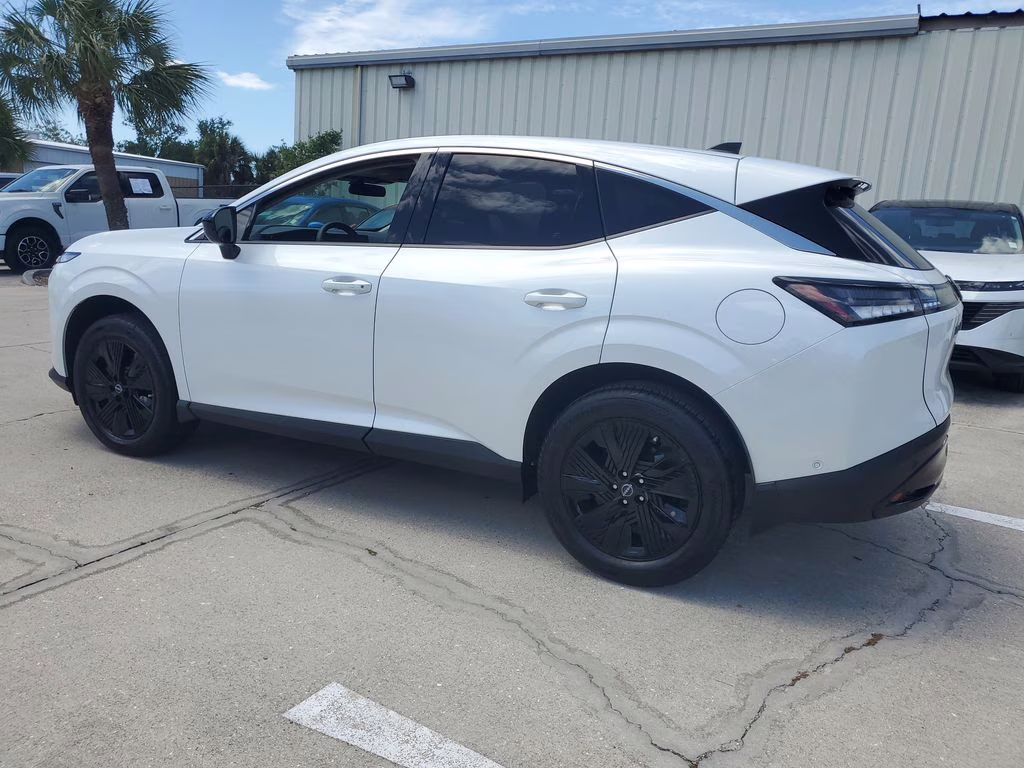 2025 Everest White Pearl Tricoat Nissan Murano SV FWD SUV