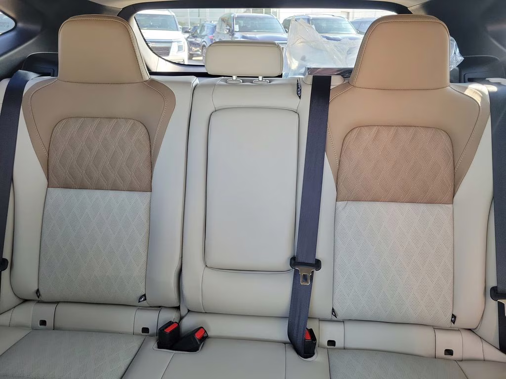 2026 Champagne Silver Metallic Nissan Murano Platinum AWD SUV