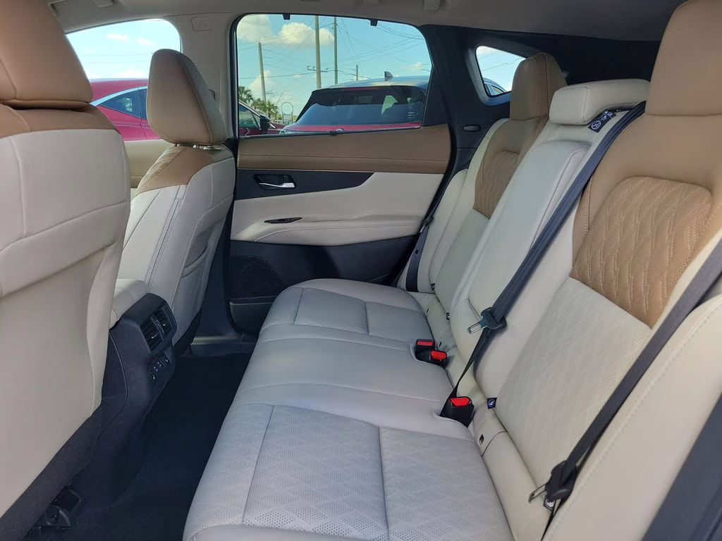 2026 Everest White Pearl Tricoat Nissan Murano Platinum AWD SUV