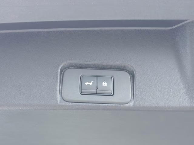 2026 Everest White Pearl Tricoat Nissan Rogue Dark Armor FWD SUV