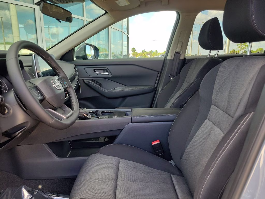 2026 Boulder Gray Pearl Nissan Rogue SV FWD SUV