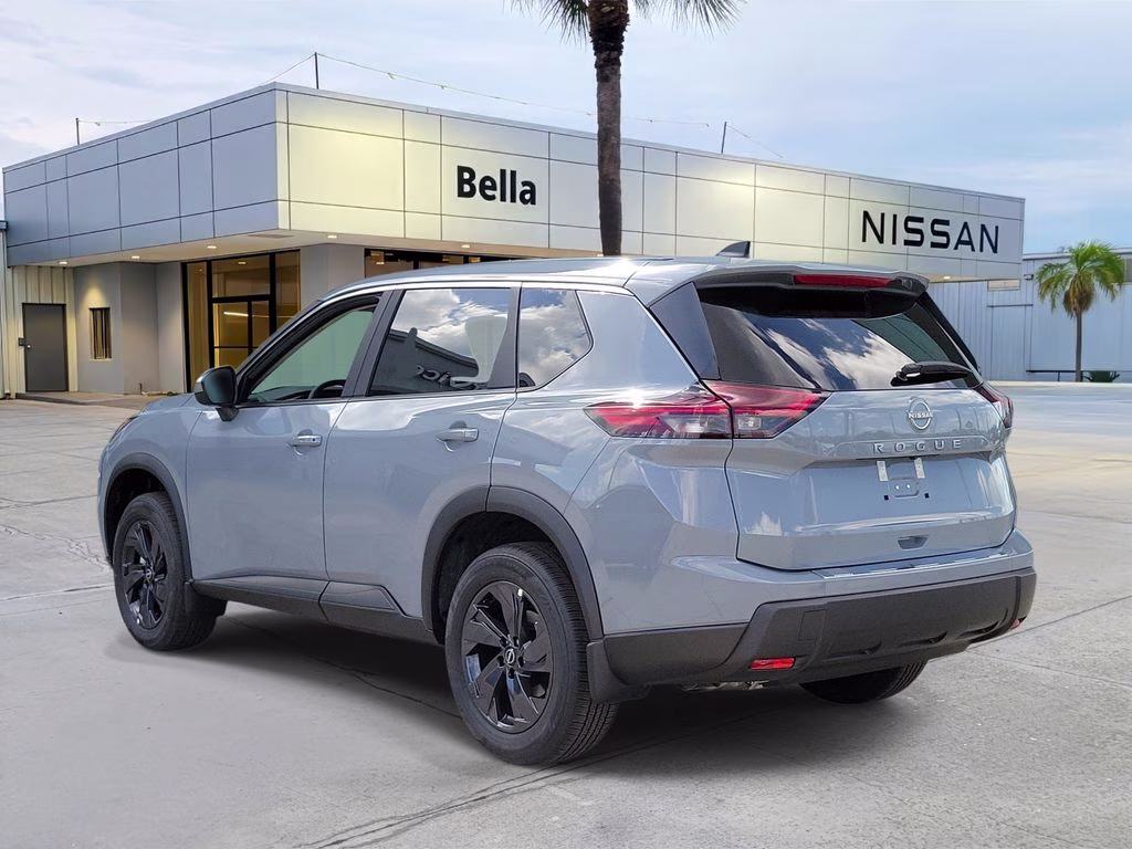 2026 Boulder Gray Pearl Nissan Rogue SV FWD SUV