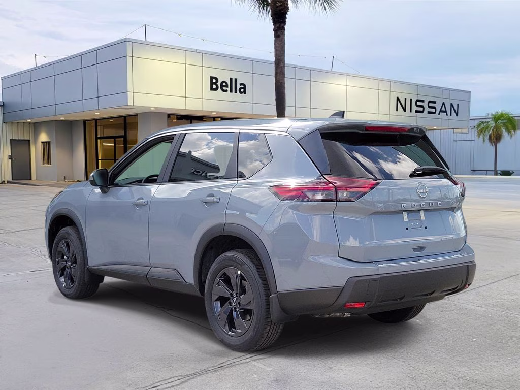 2026 Boulder Gray Pearl Nissan Rogue SV FWD SUV