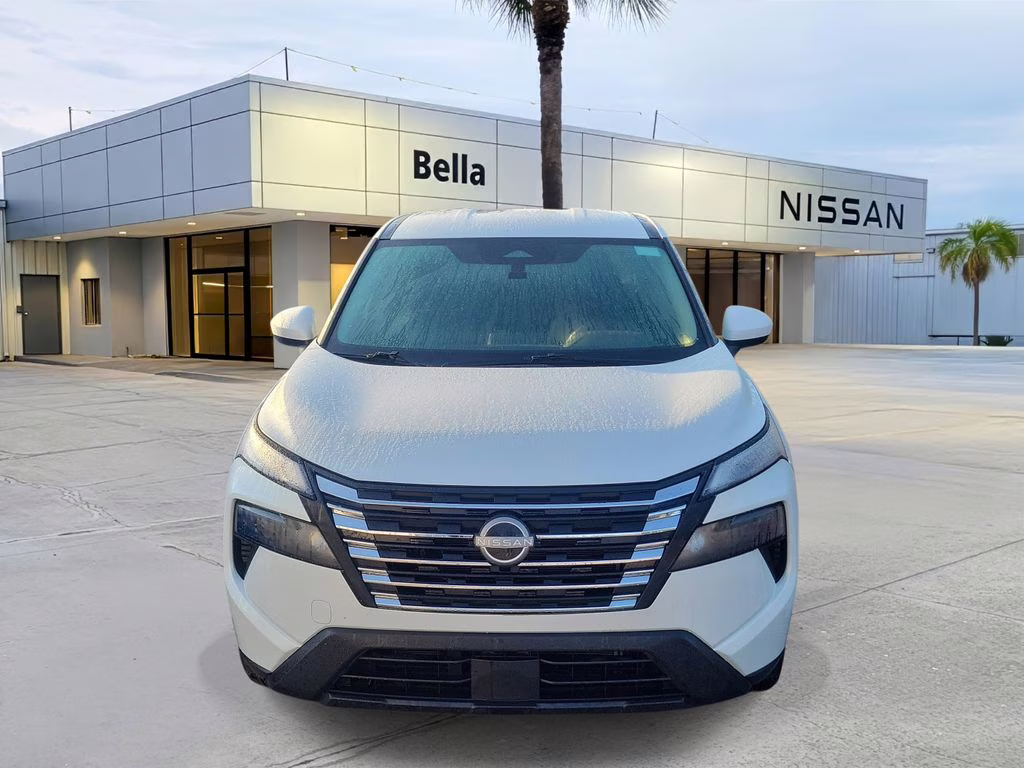 2025 Everest White Pearl Nissan Rogue SV AWD SUV