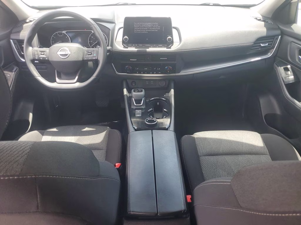 2025 Everest White Pearl Nissan Rogue SV AWD SUV
