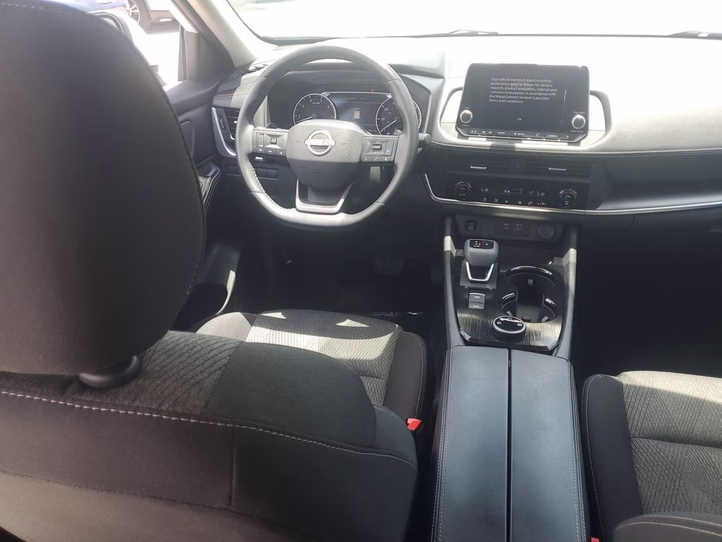 2025 Everest White Pearl Nissan Rogue SV AWD SUV
