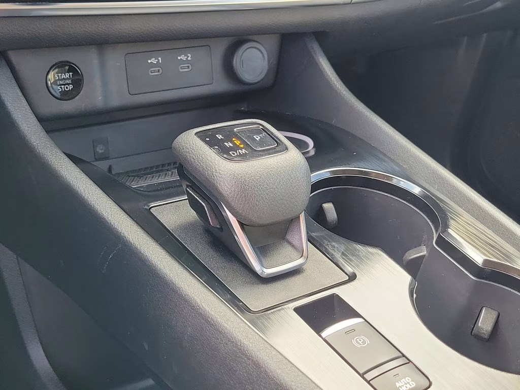 2024 Gun Metallic Nissan Rogue SL FWD SUV