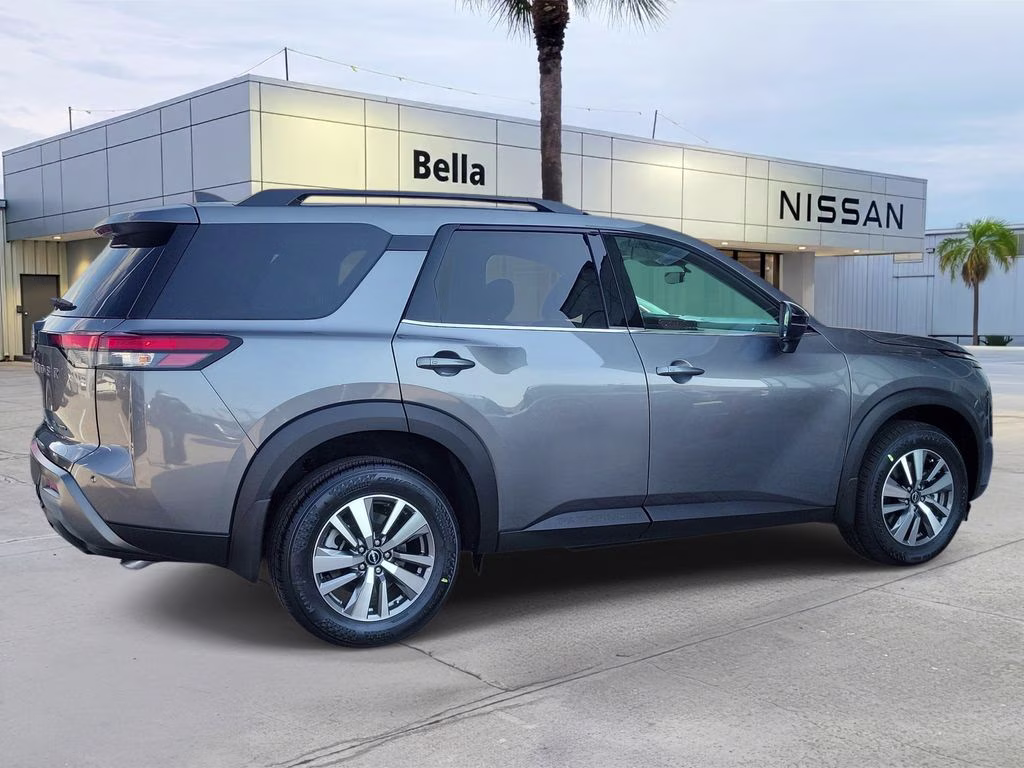 2026 Gun Metallic Nissan Pathfinder SL 4X4 SUV