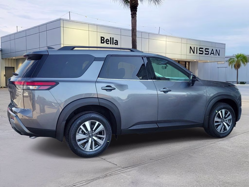 2026 Gun Metallic Nissan Pathfinder SL 4X4 SUV