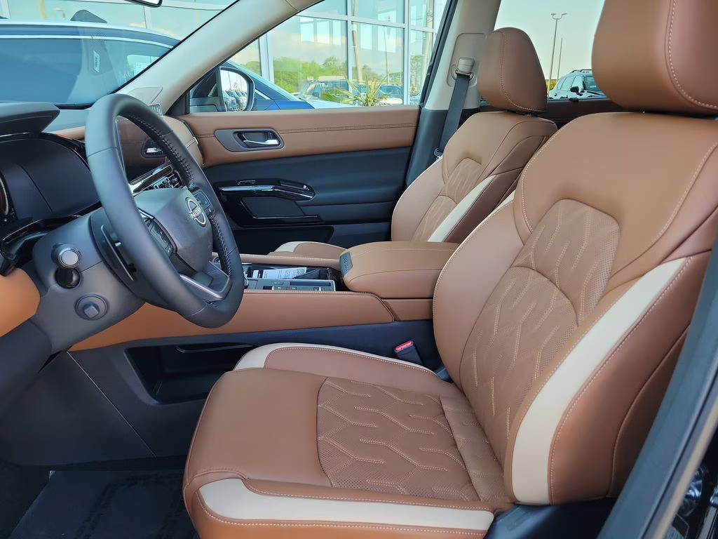2026 Super Black Nissan Pathfinder Platinum FWD SUV