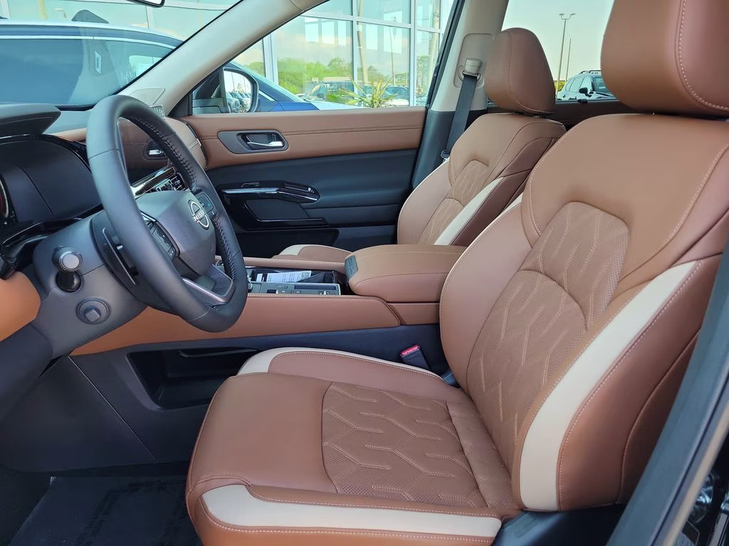 2026 Super Black Nissan Pathfinder Platinum FWD SUV