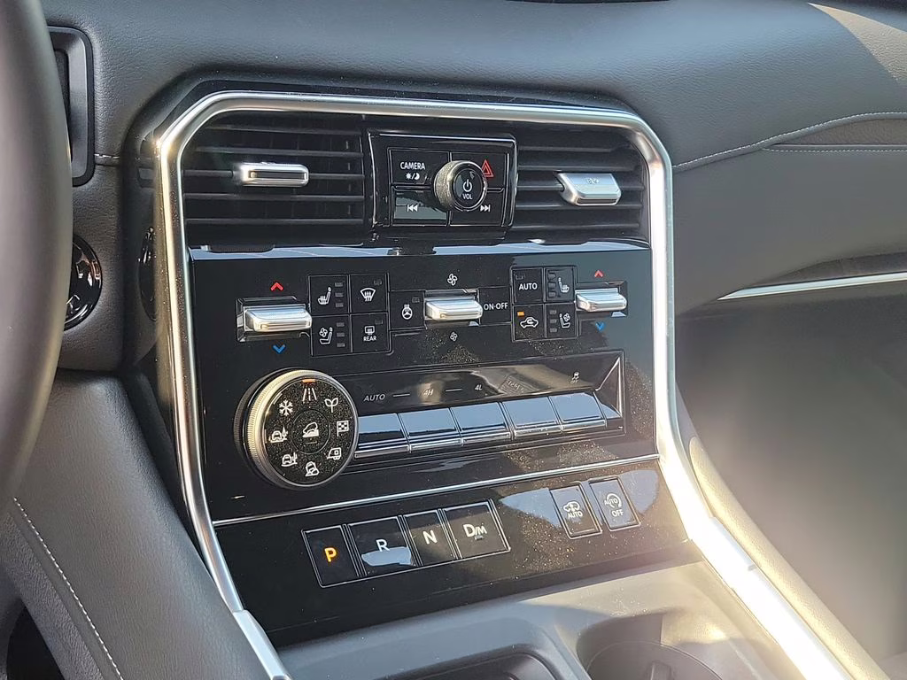 2025 Super Black Nissan Armada Platinum Reserve 4X4 SUV