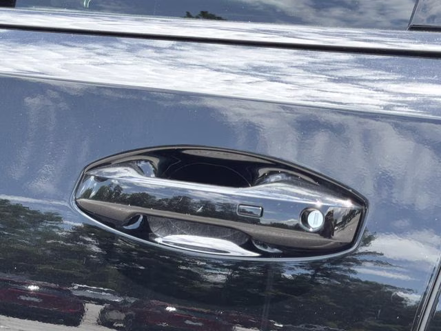 2025 Super Black Nissan Armada Platinum Reserve 4X4 SUV
