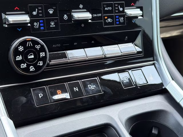 2025 Super Black Nissan Armada Platinum Reserve 4X4 SUV
