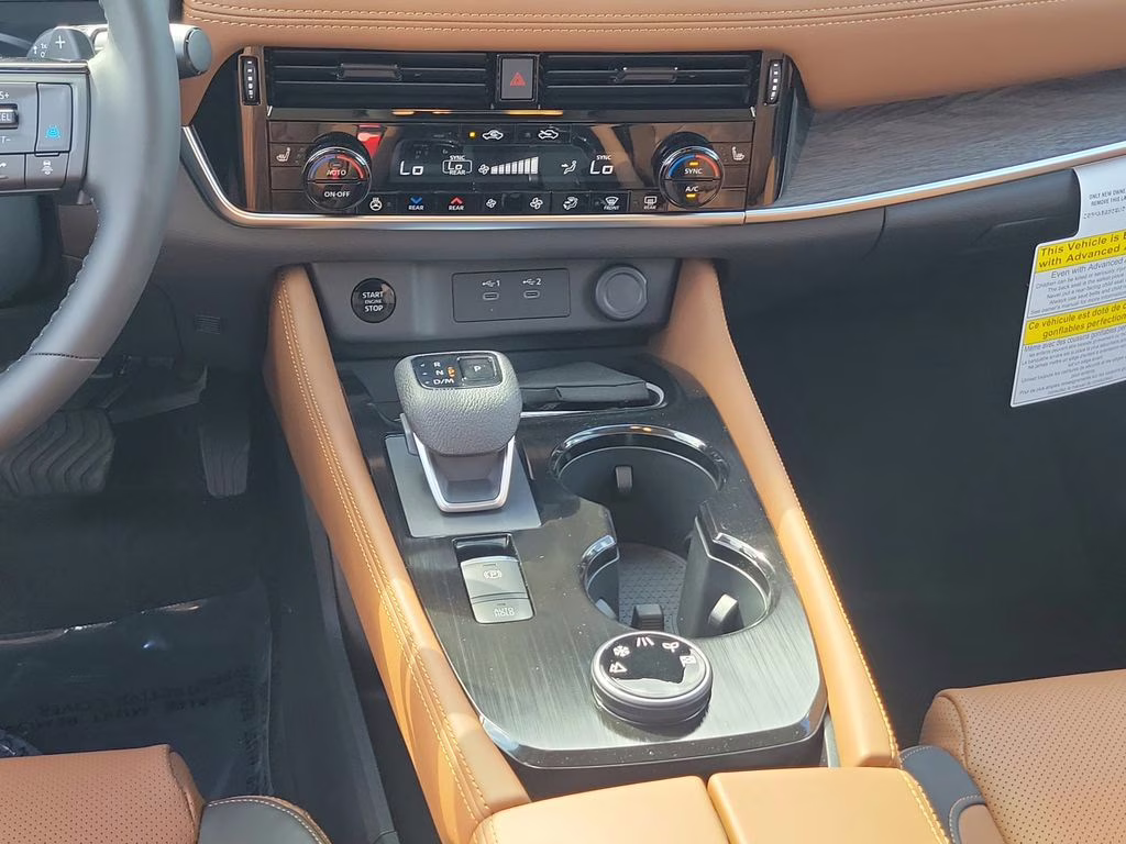 2026 Everest White Pearl Tricoat Nissan Rogue Platinum AWD SUV