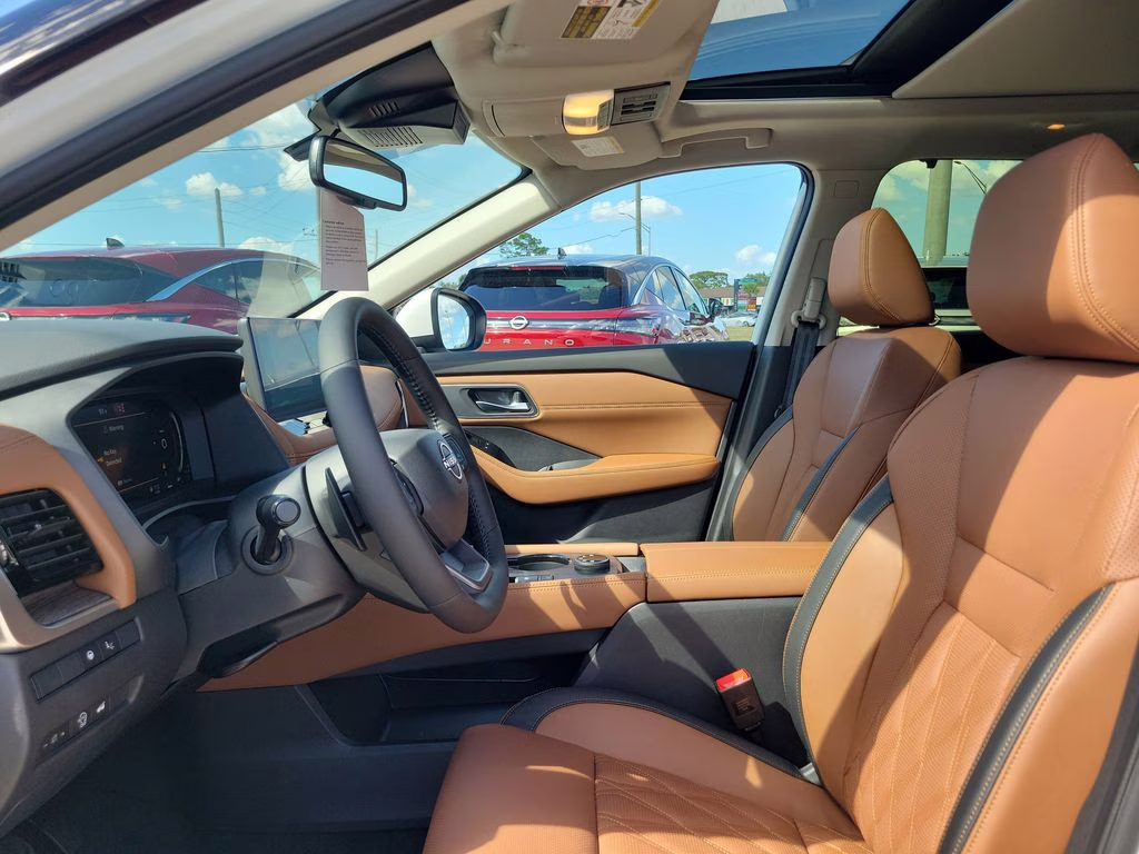 2026 Everest White Pearl Tricoat Nissan Rogue Platinum AWD SUV