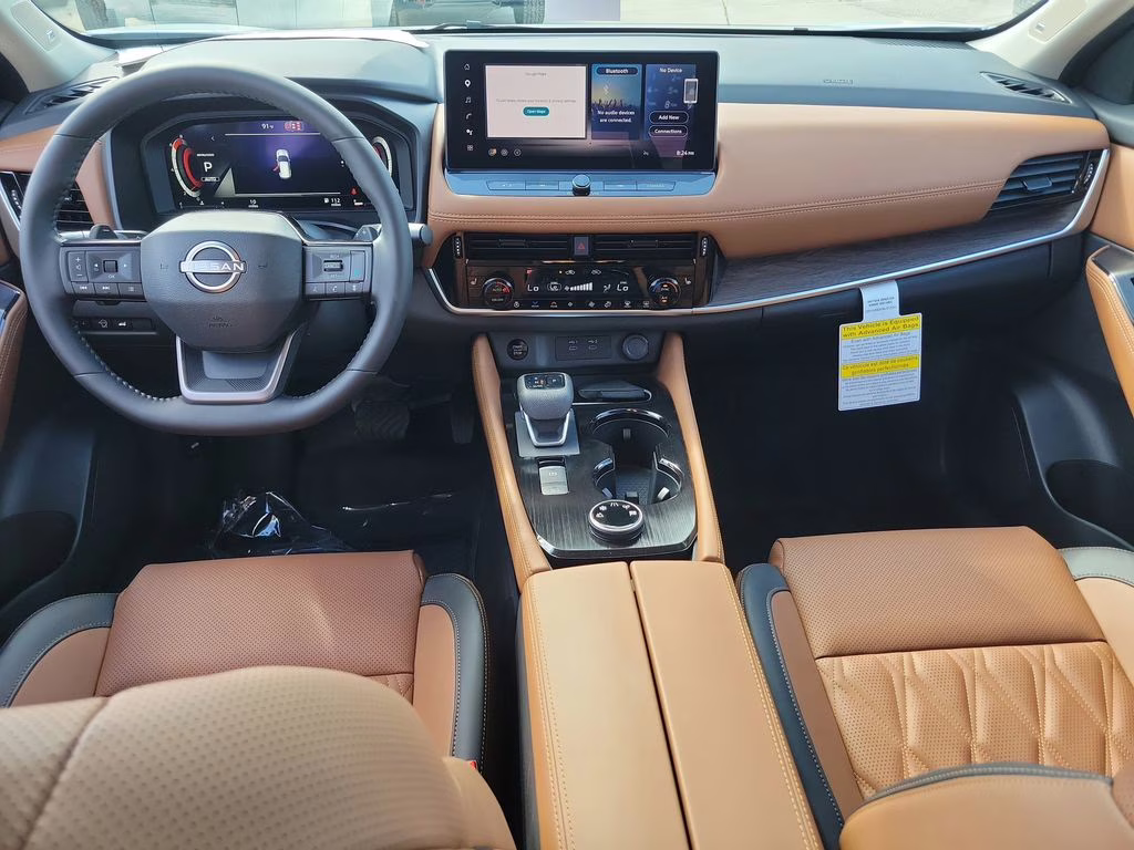 2026 Everest White Pearl Tricoat Nissan Rogue Platinum AWD SUV