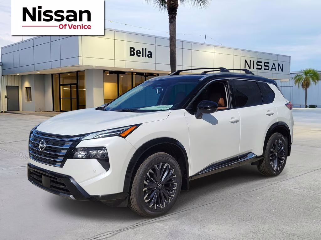 2026 Everest White Pearl/Super Black Nissan Rogue Platinum AWD SUV