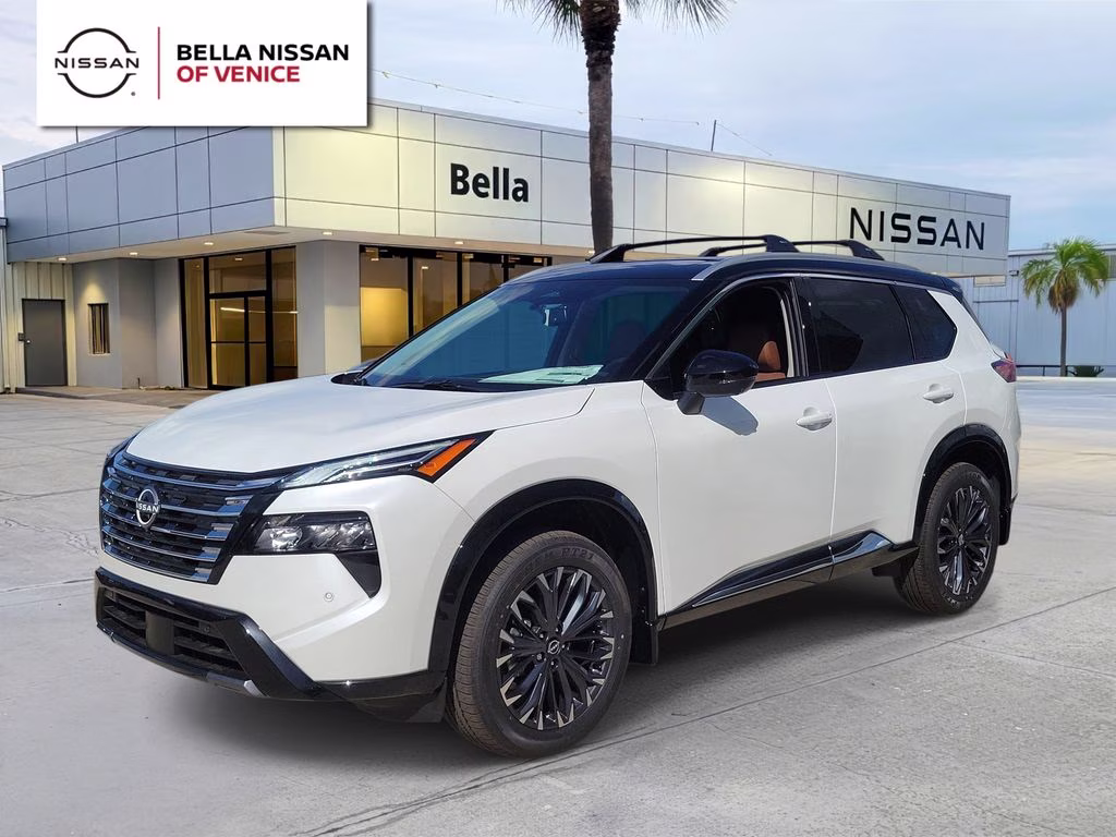 2026 Everest White Pearl/Super Black Nissan Rogue Platinum AWD SUV