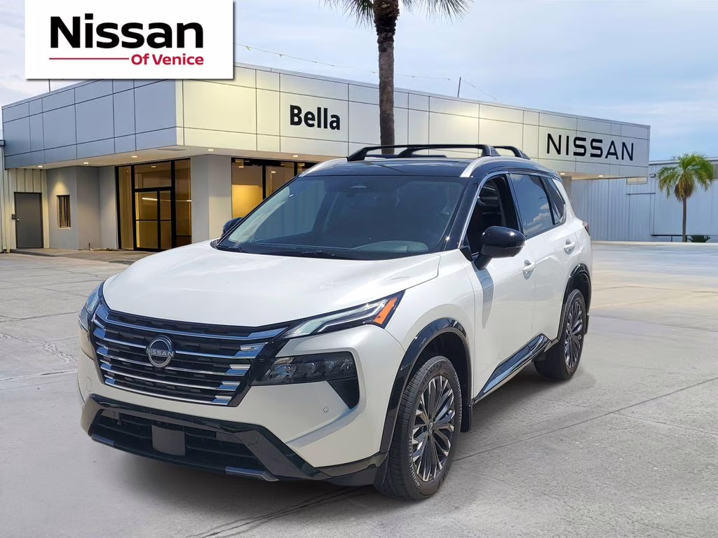 2026 Everest White Pearl/Super Black Nissan Rogue Platinum AWD SUV