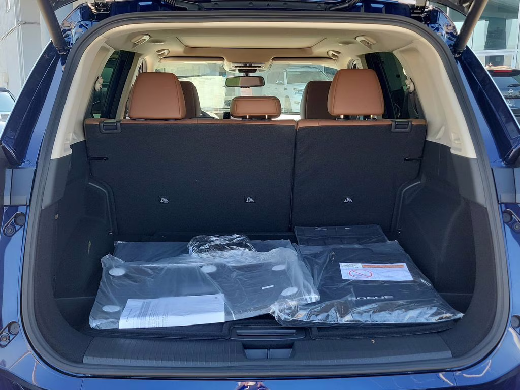 2026 Deep Ocean Blue Pearl Nissan Rogue Platinum AWD SUV