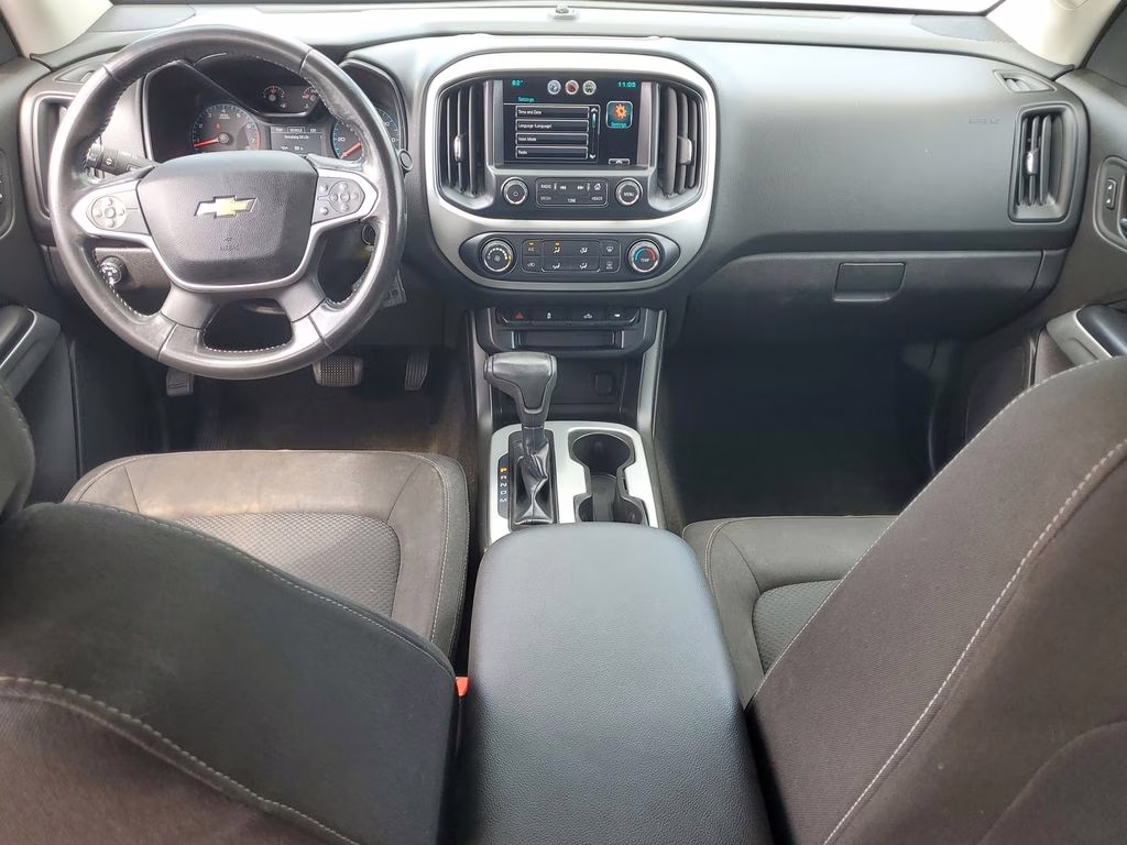 2015 Silver Ice Metallic Chevrolet Colorado LT RWD Truck
